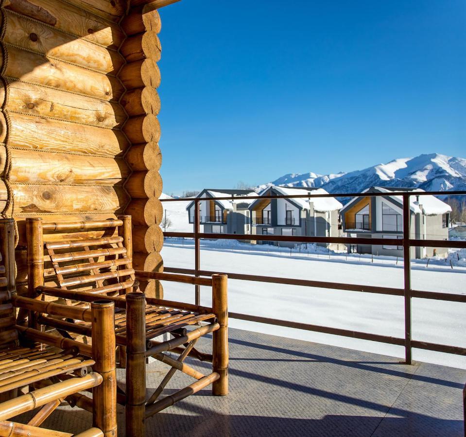 Snow Time Eco Chalet Гудаурі Екстер'єр фото